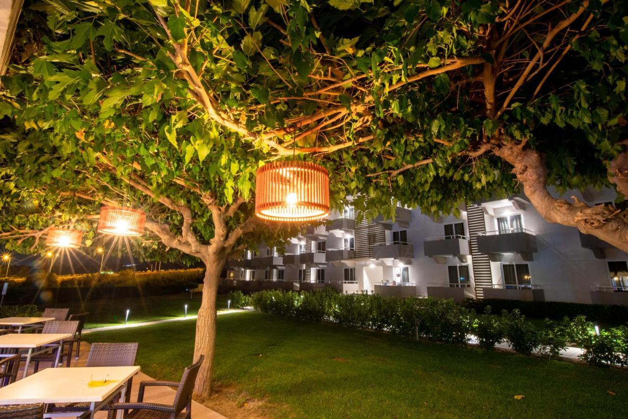 Zoes Hotel & Suites Faliraki Esterno foto